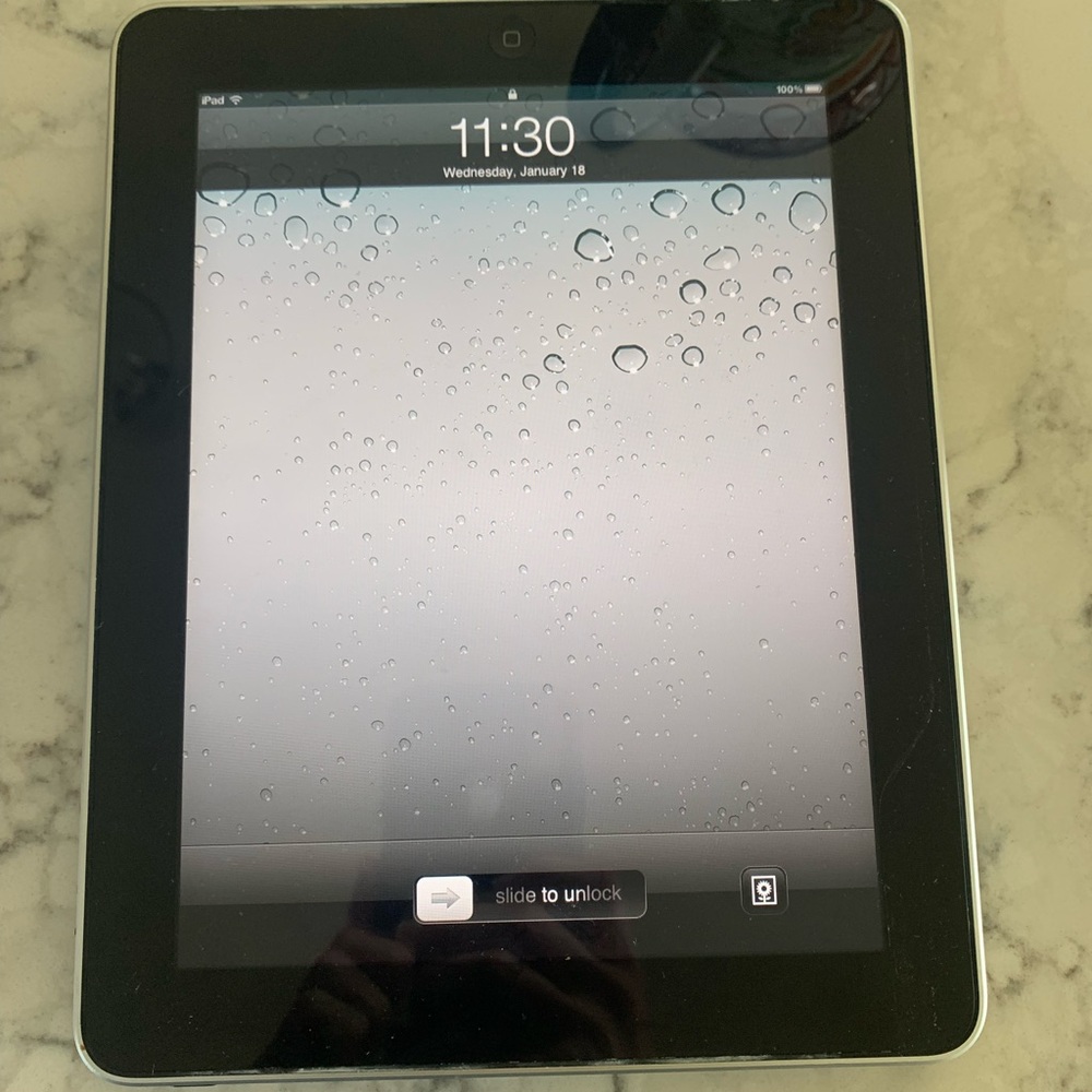 Original iPad (Bluetooth Targus keyboard sold separately)